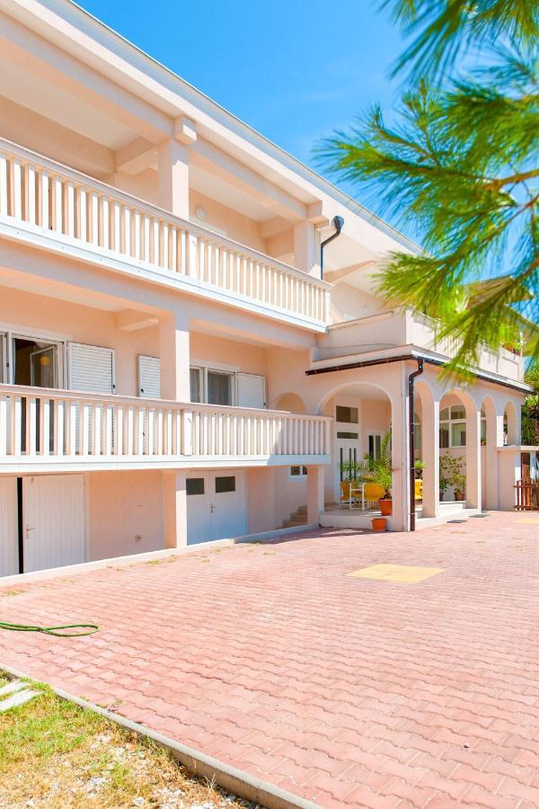 Apartments Facini Košljun Εξωτερικό φωτογραφία