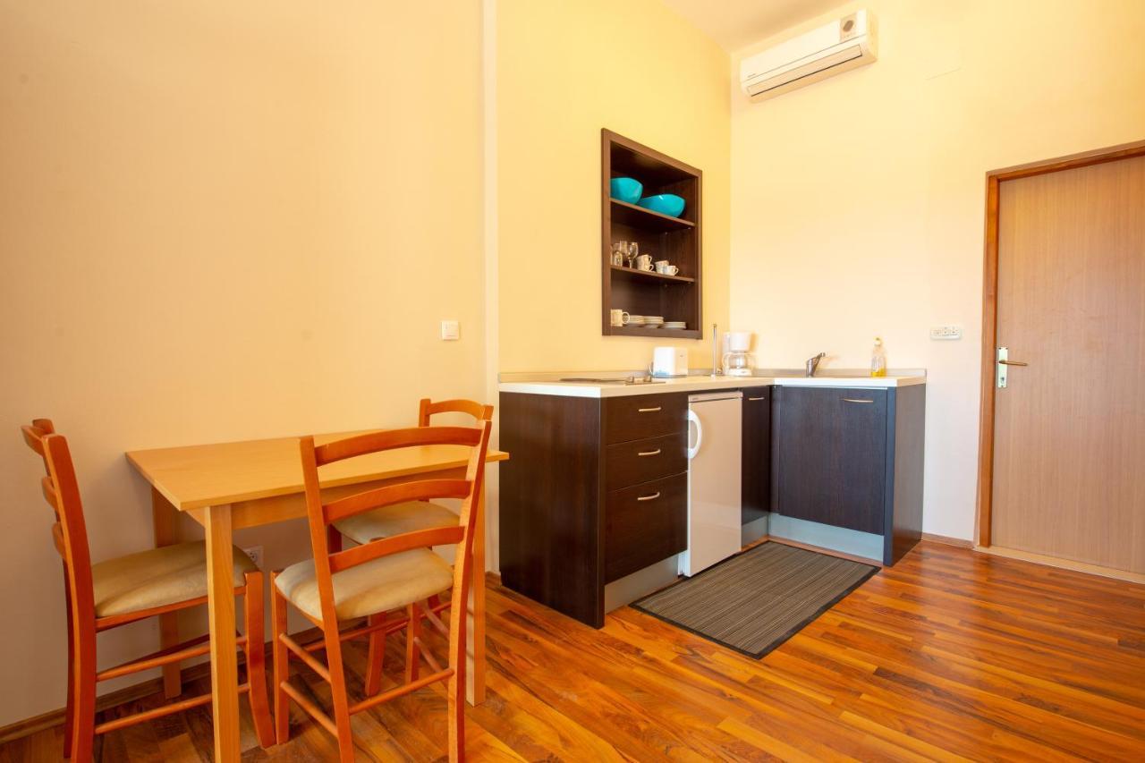 Apartments Facini Košljun Εξωτερικό φωτογραφία
