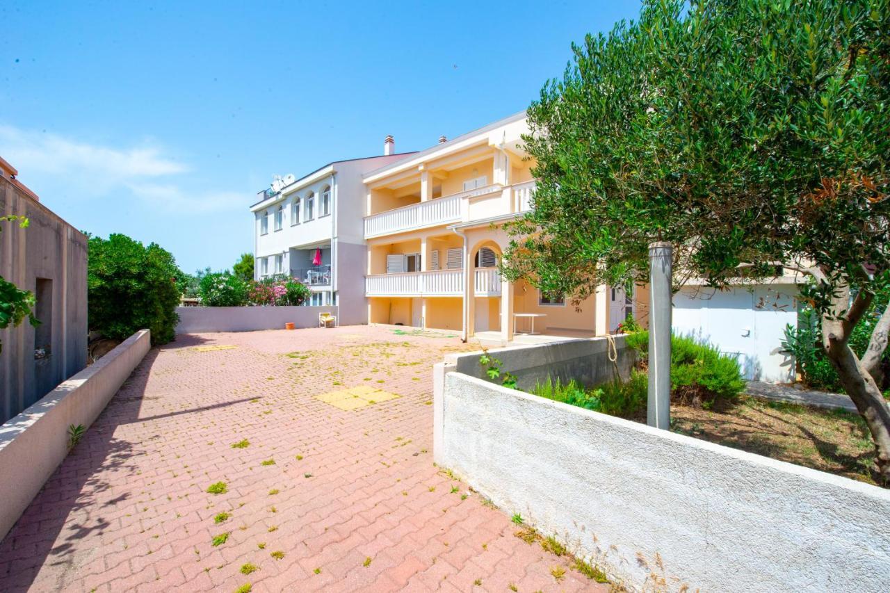 Apartments Facini Košljun Εξωτερικό φωτογραφία
